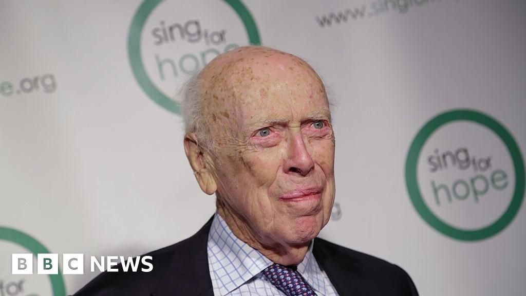 Renowned DNA Pioneer James Watson Passes Away at 97 – Mirror Brief